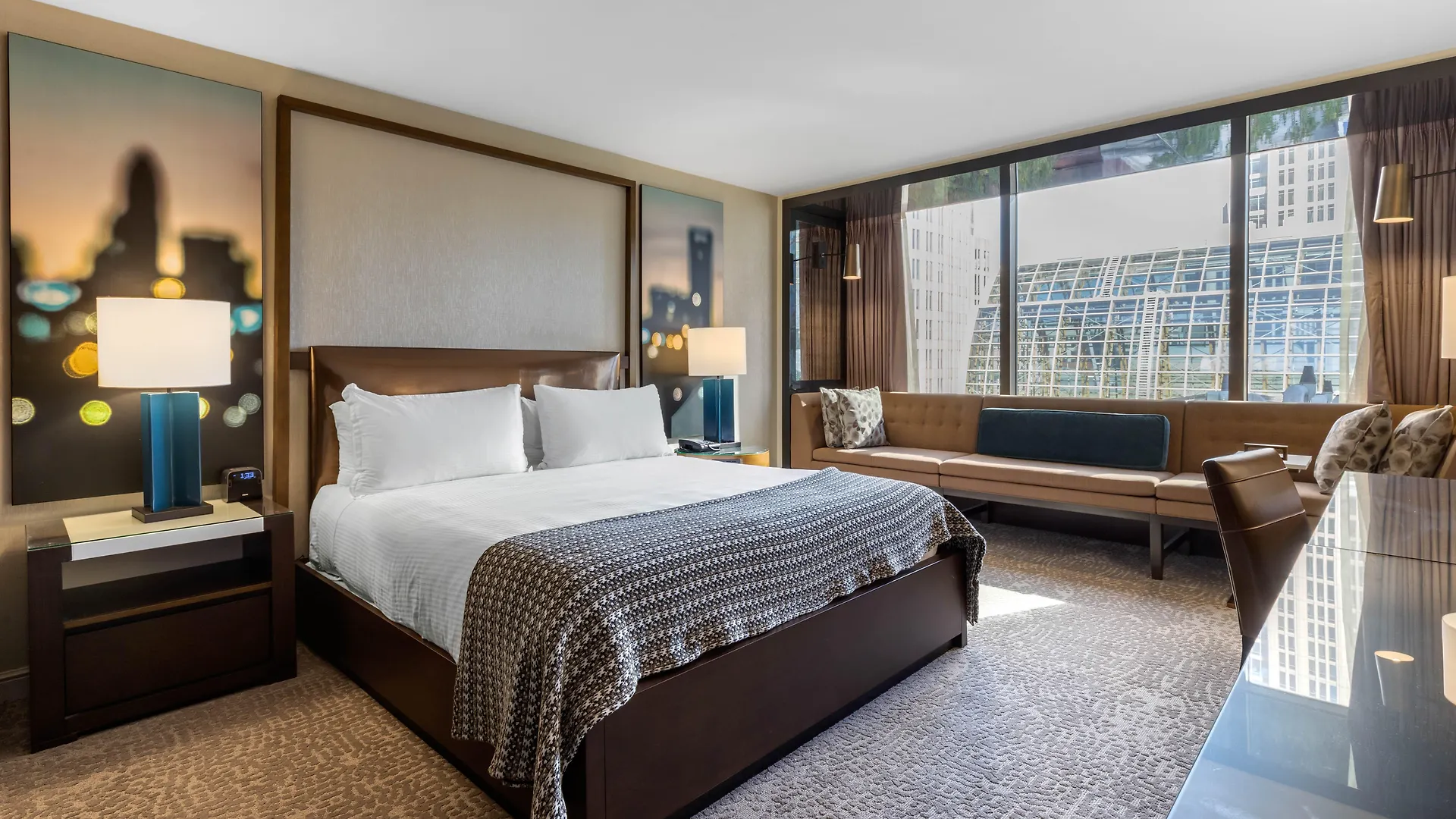 Omni Charlotte Hotel 4*,