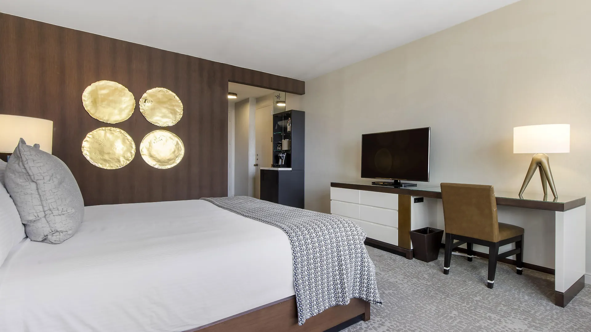 Omni Charlotte Hotel