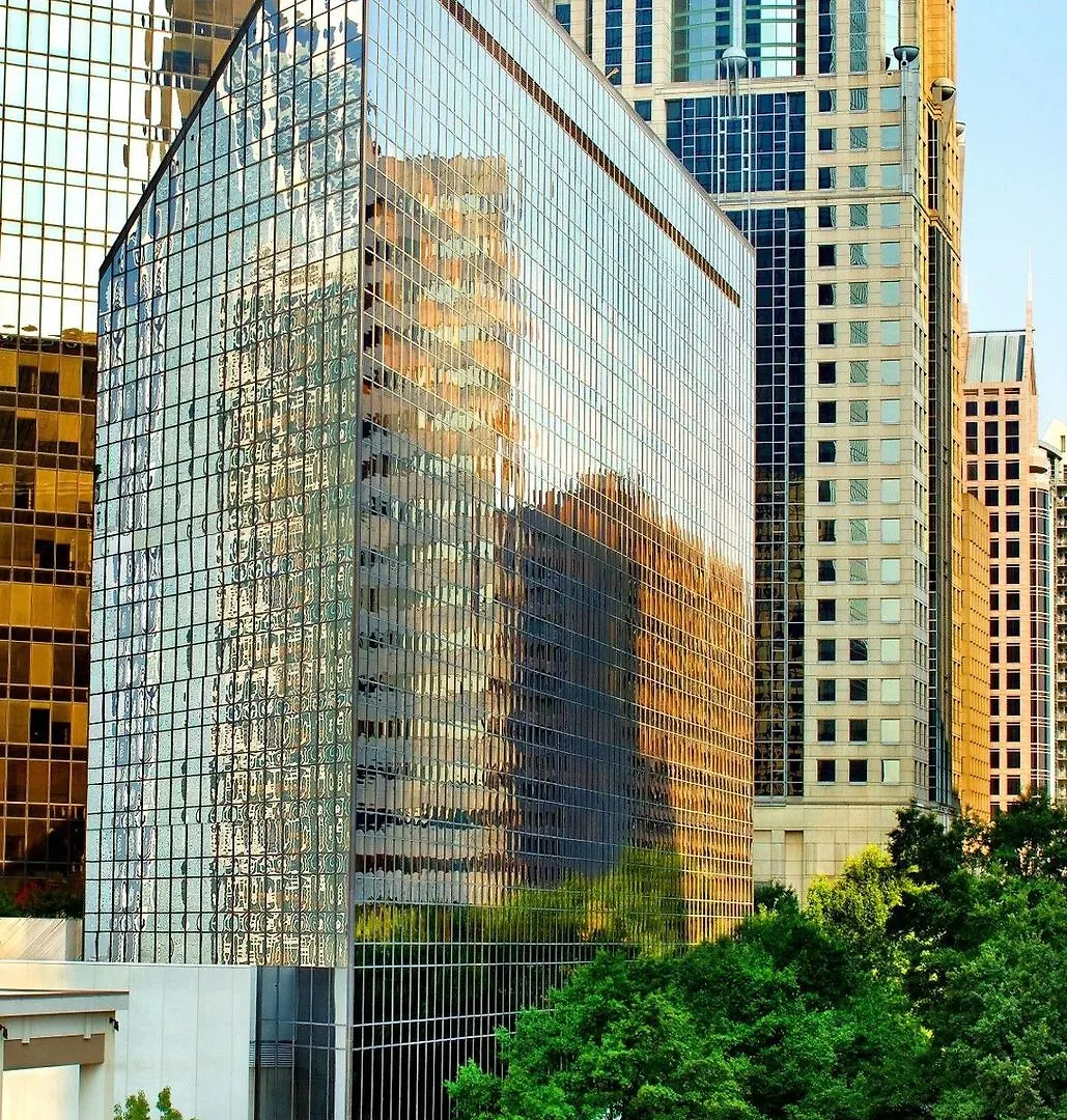 Omni Charlotte Hotel